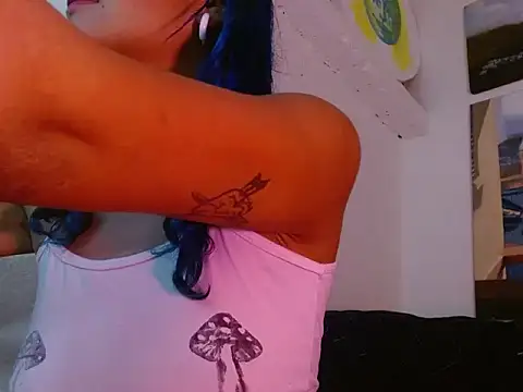 powderblu69 online show from 15, 7, 2026