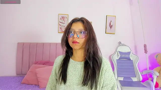 Zoow bluussh online show from 9, 4, 2026