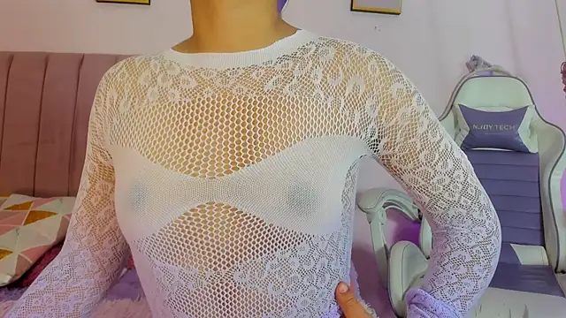 Zoow bluussh online show from 13, 4, 2026