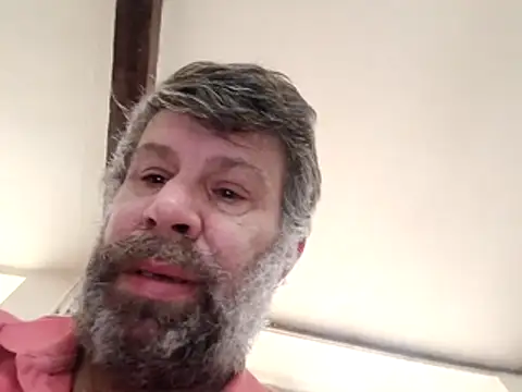 Snapshot of stud2512 chatting on 4, 3, 2026 stud2512 online show from 4, 3, 2026