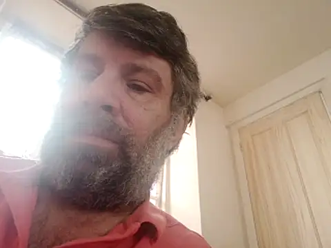 Snapshot of stud2512 chatting on 5, 3, 2026 stud2512 online show from 5, 3, 2026