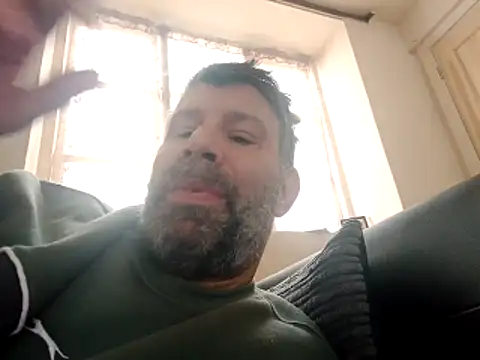 Snapshot of stud2512 chatting on 21, 3, 2026 stud2512 online show from 21, 3, 2026