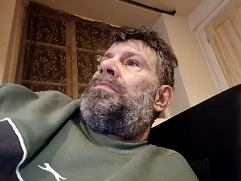 Snapshot of stud2512 chatting on 25, 3, 2026 stud2512 online show from 25, 3, 2026