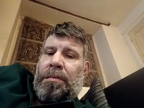 Snapshot of stud2512 chatting on 29, 3, 2026 stud2512 online show from 29, 3, 2026