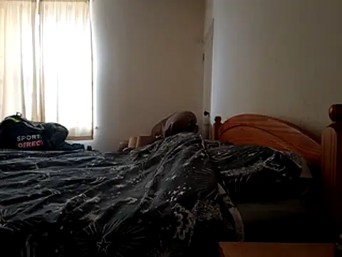 Snapshot of stud2512 chatting on 9, 4, 2026 stud2512 online show from 9, 4, 2026