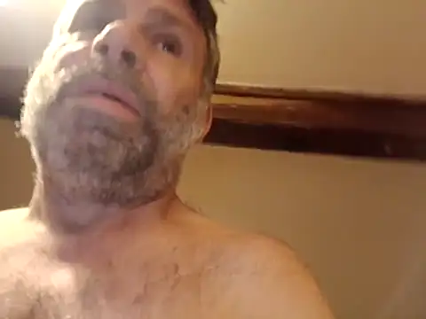 Snapshot of stud2512 chatting on 11, 4, 2026 stud2512 online show from 11, 4, 2026