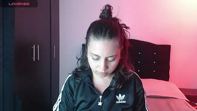 Ana  arms online show from 4, 5, 2026