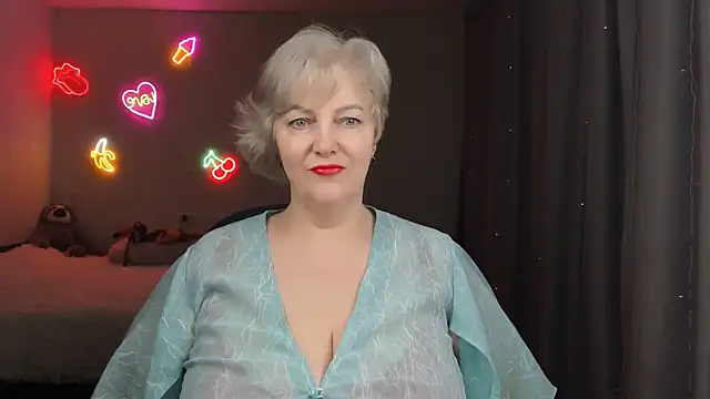 Mary-Leee online show from 15, 4, 2026