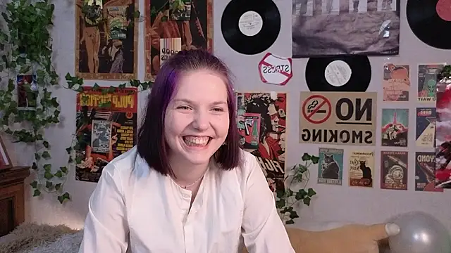 Snapshot of OllieLirette chatting on 2, 3, 2026 OllieLirette online show from 2, 3, 2026