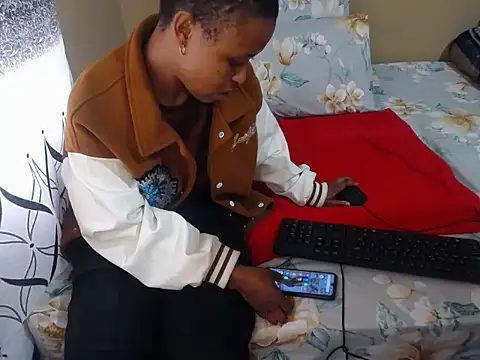 Serafyynx online show from 3, 3, 2026