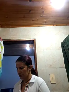 Lorenaluna online show from 16, 4, 2026