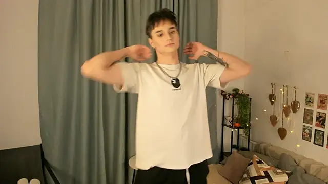 Snapshot of CipherMoth chatting on 1, 3, 2026 CipherMoth online show from 1, 3, 2026