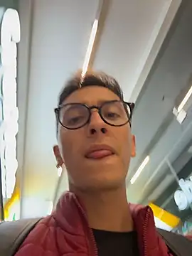 Snapshot of Thiago_Jones1 chatting on 3, 4, 2026 Thiago Jones1 online show from 3, 4, 2026