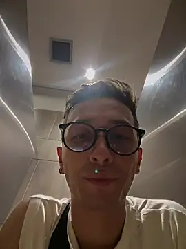 Snapshot of Thiago_Jones1 chatting on 21, 6, 2026 Thiago Jones1 online show from 21, 6, 2026