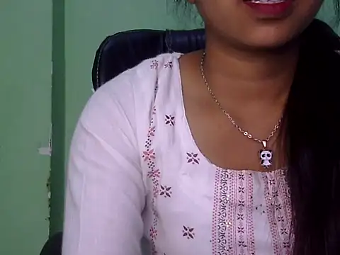 cute momo love online show from 12, 3, 2026