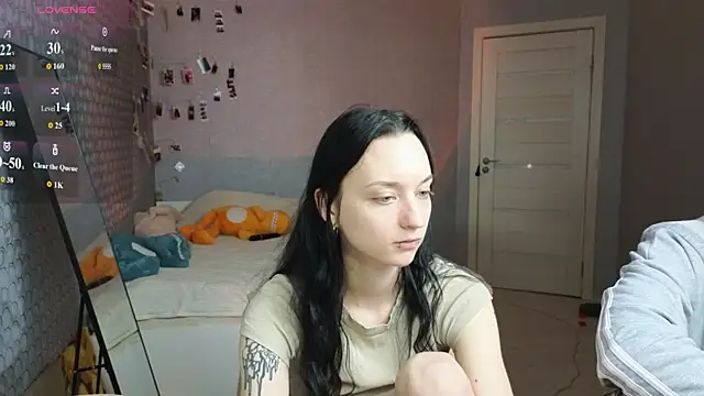 Snapshot of LuxuryLoverss chatting on 29, 4, 2026 LuxuryLoverss online show from 29, 4, 2026