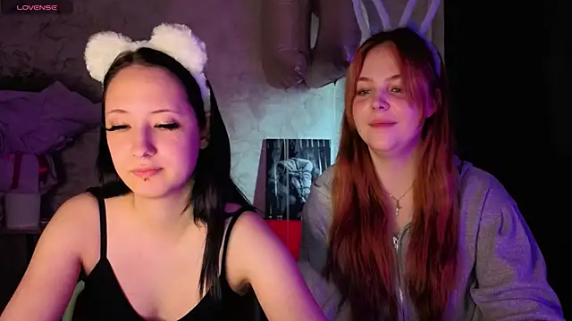 Elle Funning online show from 19, 4, 2026