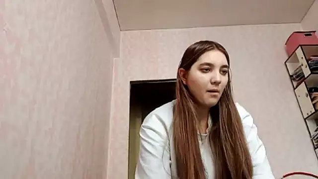 Snapshot of JanineThielman chatting on 7, 3, 2026 JanineThielman online show from 7, 3, 2026