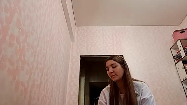 Snapshot of JanineThielman chatting on 4, 4, 2026 JanineThielman online show from 4, 4, 2026