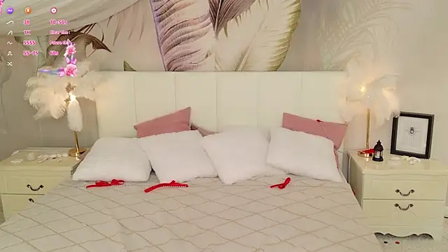 Snapshot of Lunaa_Babygirl chatting on 4, 4, 2026 Lunaa Babygirl online show from 4, 4, 2026