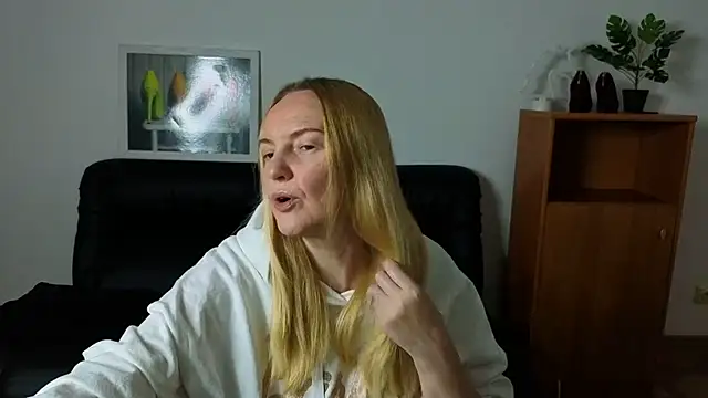 Snapshot of Bella_soulmate chatting on 11, 7, 2026 Bella soulmate online show from 11, 7, 2026