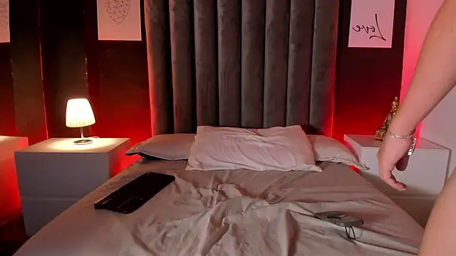 Isaac Grey online show from 26, 5, 2026