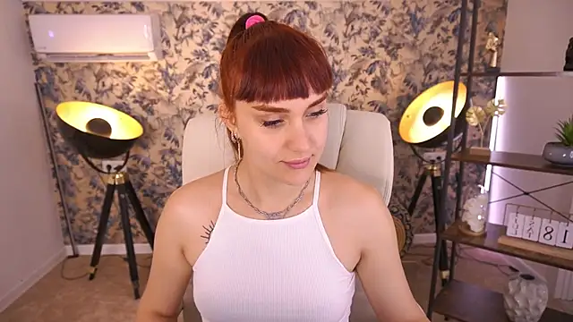 Snapshot of DawnGwin chatting on 19, 7, 2026 DawnGwin online show from 19, 7, 2026