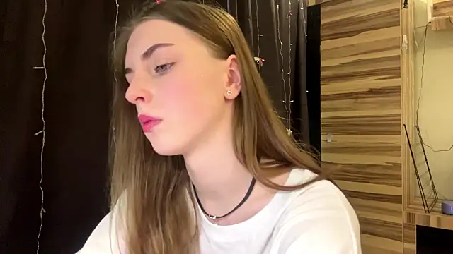 Snapshot of PollyDream chatting on 2, 3, 2026 PollyDream online show from 2, 3, 2026