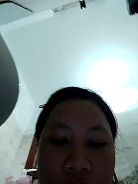 Jinnie sexy online show from 13, 3, 2026