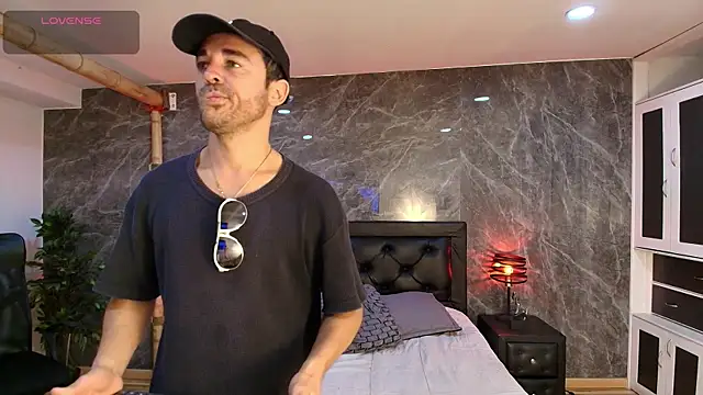 Adams Sanz online show from 25, 4, 2026