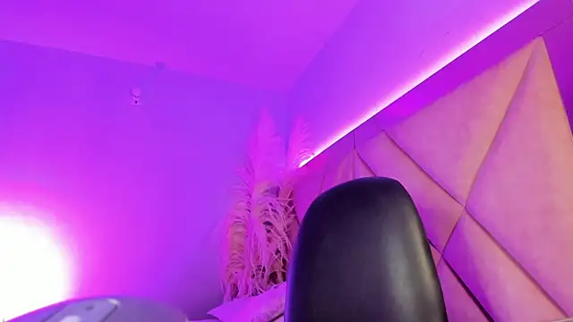 Alanah connory online show from 22, 6, 2026