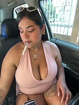 Snapshot of Nahomy_firee chatting on 1, 4, 2026 Nahomy firee online show from 1, 4, 2026