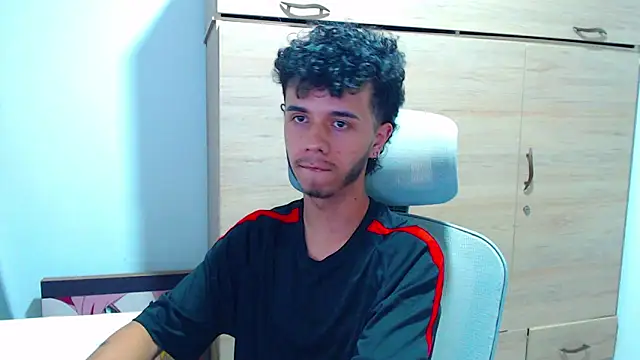 Snapshot of axeldarkk chatting on 23, 2, 2026 axeldarkk online show from 23, 2, 2026