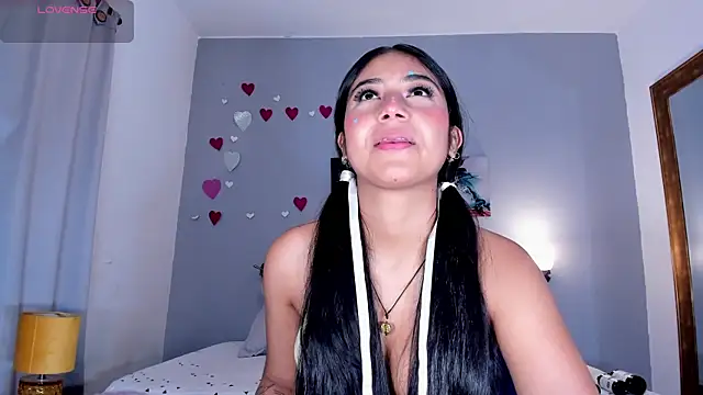 KimTaylorW online show from 13, 4, 2026