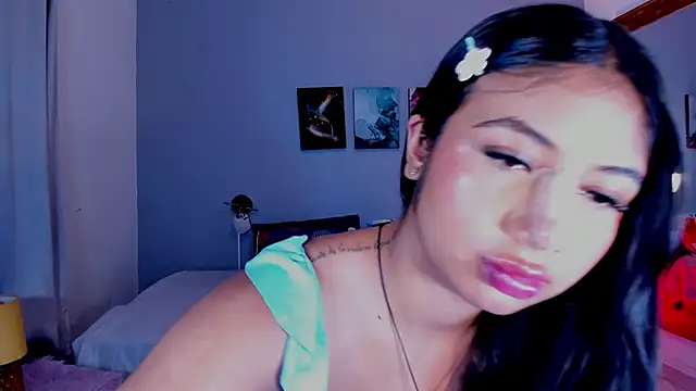 Snapshot of KimTaylorW chatting on 19, 6, 2026 KimTaylorW online show from 19, 6, 2026