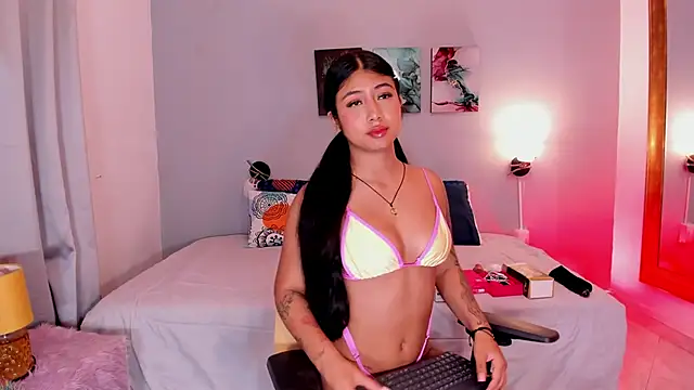 Snapshot of KimTaylorW chatting on 2, 7, 2026 KimTaylorW online show from 2, 7, 2026