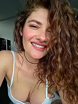 Snapshot of CelineBoyer chatting on 27, 2, 2026 CelineBoyer online show from 27, 2, 2026