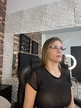 Snapshot of kendra_leroy chatting on 25, 3, 2026 kendra leroy online show from 25, 3, 2026