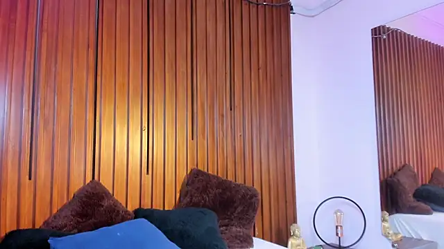 Laila-Miller online show from 2, 3, 2026