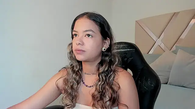 dulce lyraa1 online show from 29, 3, 2026