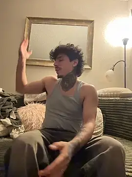 Snapshot of SNAKEARM chatting on 4, 3, 2026 SNAKEARM online show from 4, 3, 2026