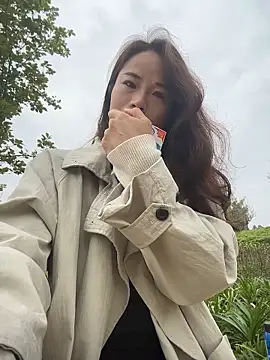 Mia-lp online show from 7, 4, 2026