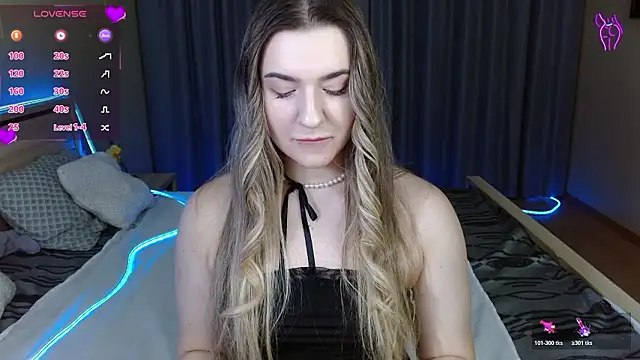 Snapshot of Smi1eF1ower chatting on 25, 2, 2026 Smi1eF1ower online show from 25, 2, 2026