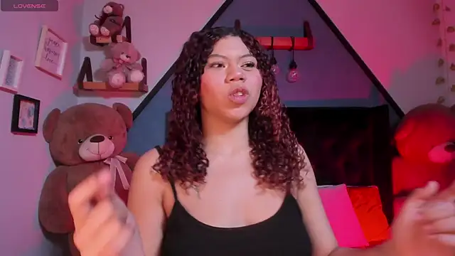 nathasha ebony online show from 5, 4, 2026