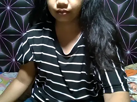 Snapshot of Flowerbebe chatting on 11, 3, 2026 Flowerbebe online show from 11, 3, 2026