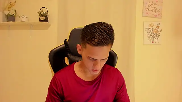 sexy andres01 online show from 2, 7, 2026