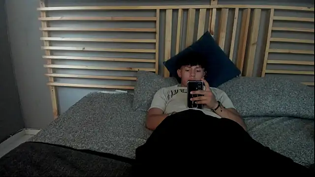 clark ken01 online show from 18, 4, 2026