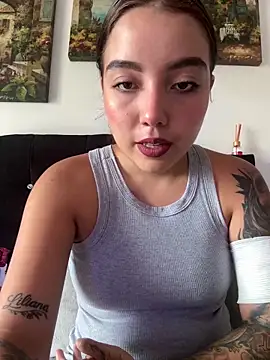 sarah and taylor online show from 20, 3, 2026