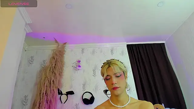 Babyfox gh online show from 13, 4, 2026