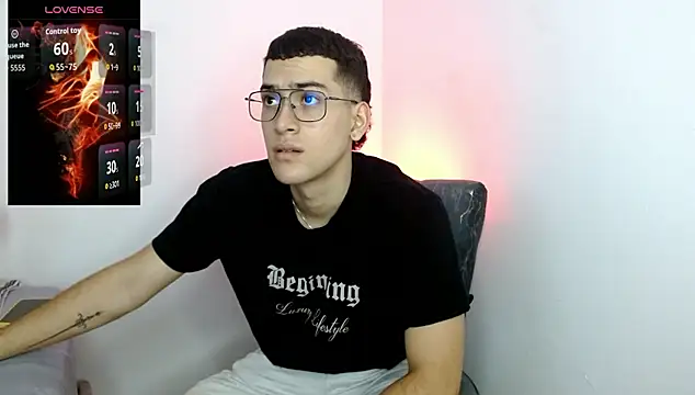 Snapshot of oliver___saint chatting on 9, 3, 2026 oliver saint online show from 9, 3, 2026